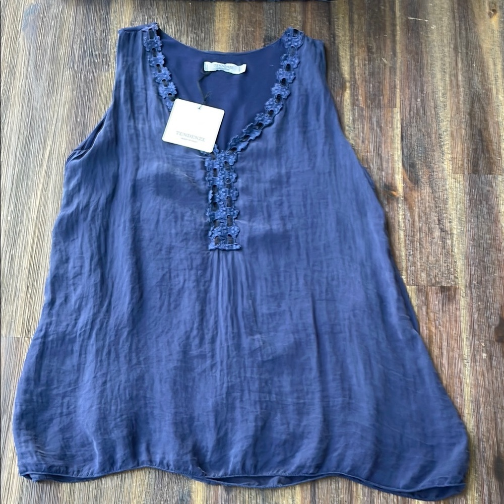 Tendenze Silk Sleeveless Top NWT
